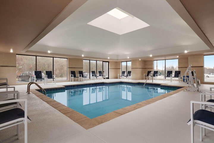 Pool 4 of 28