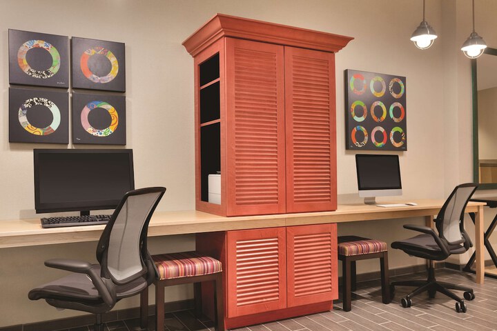 Business Center 41 of 41