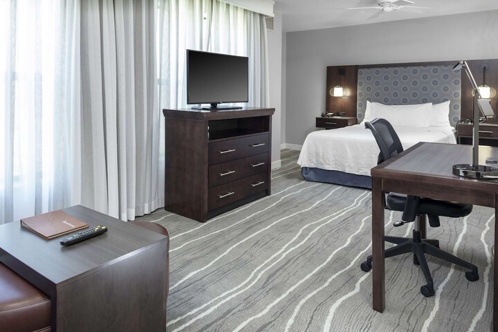 Room 12 of 32