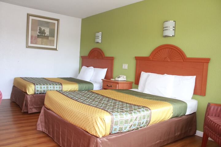 Room 15 of 20