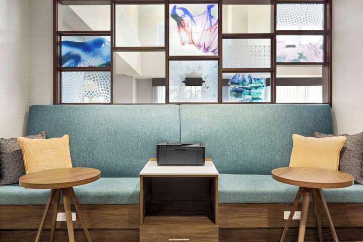 Business Center 28 of 28