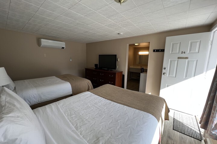 Room 59 of 153