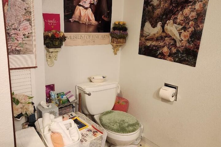Room 13 of 24