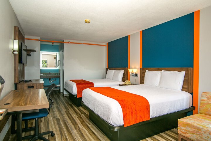 Room 11 of 21
