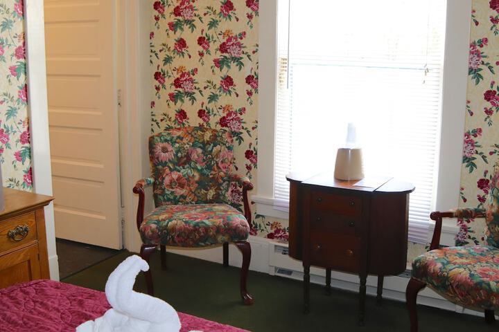 Room 111 of 113