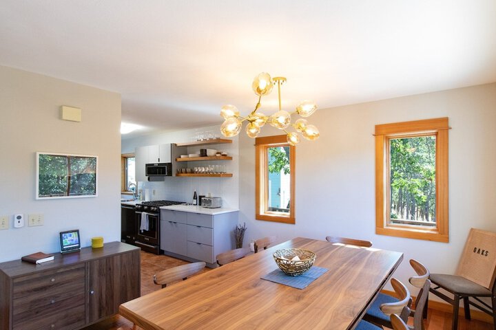 The Oaks Home features Private Disc Golf Course by RedAwning