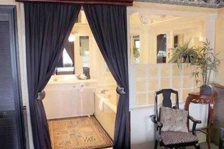 Rodeway Inn & Suites