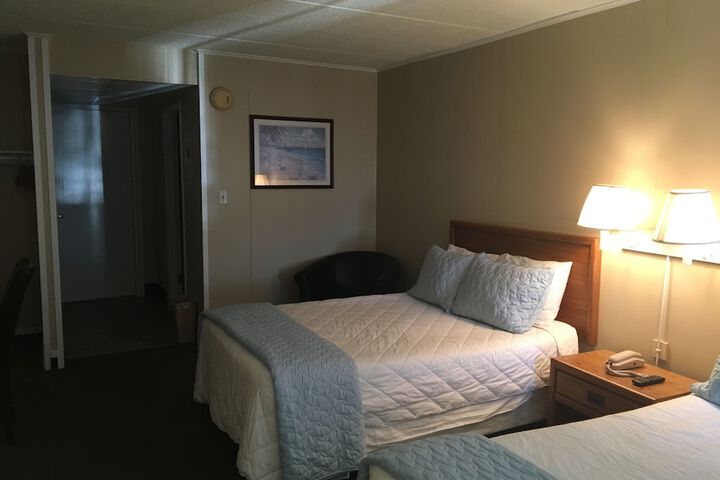 Fenwick Islander Motel