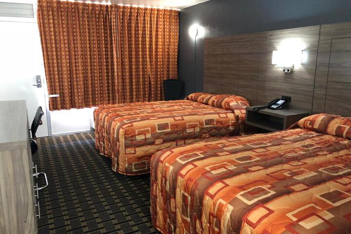 Mid Continent Inn