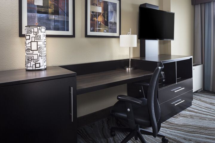Holiday Inn Rock Island by IHG