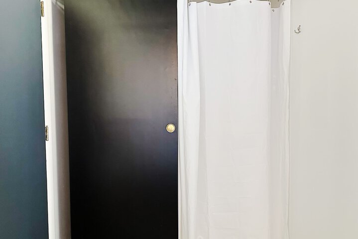 Room 17 of 42