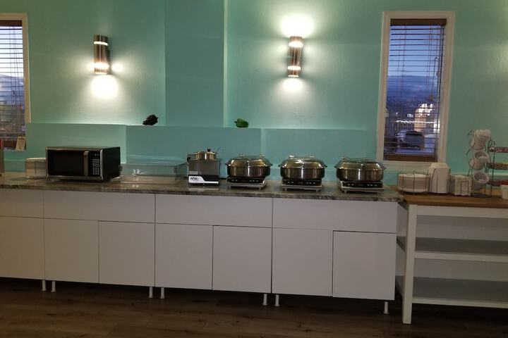 Breakfast/Coffee Service 15 of 22