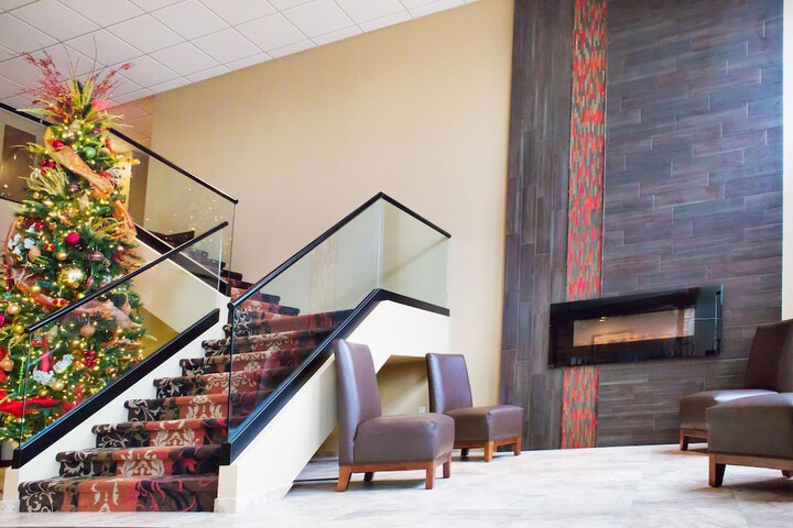 Hotel Interior 11 of 32
