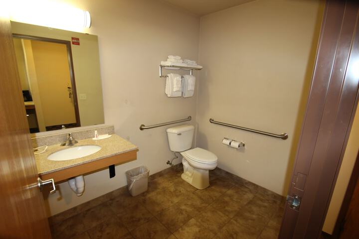 Room 8 of 31