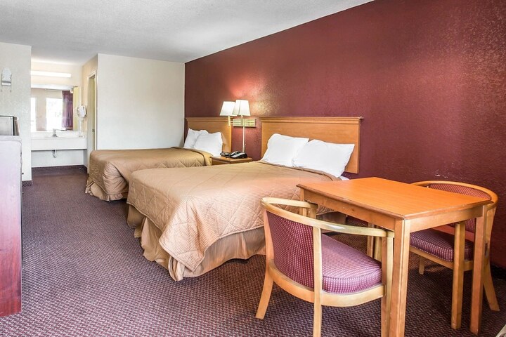 Room 17 of 23