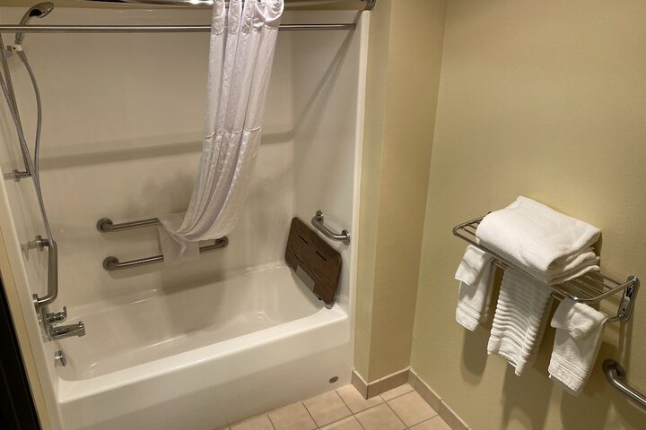 Room 17 of 31