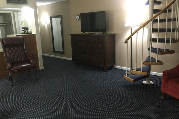 Room 22 of 36