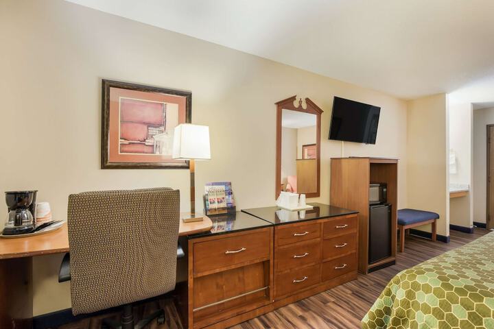 Room 20 of 48
