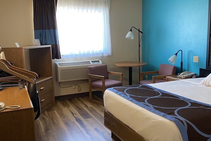 Room 46 of 62