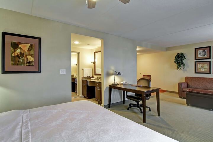 Room 16 of 30