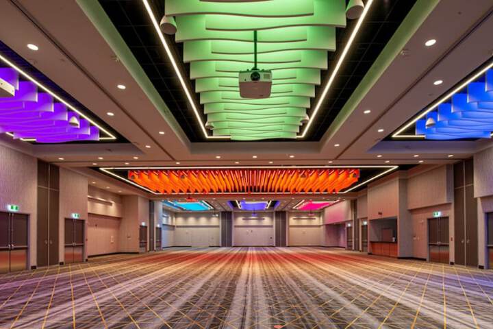 Ballroom/Hall 113 of 117