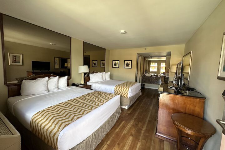 Travelodge by Wyndham Reno Downtown