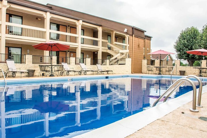 Pool 5 of 20