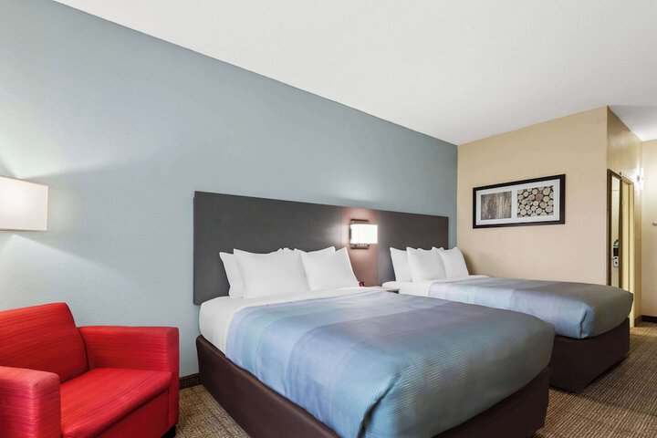 Room 21 of 69