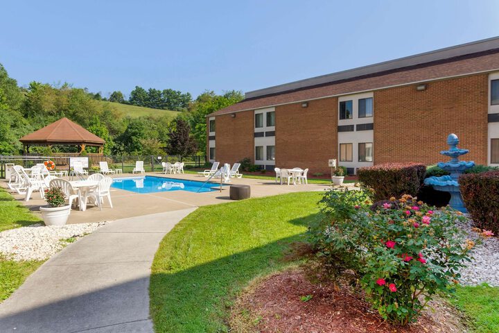 Pool 6 of 28