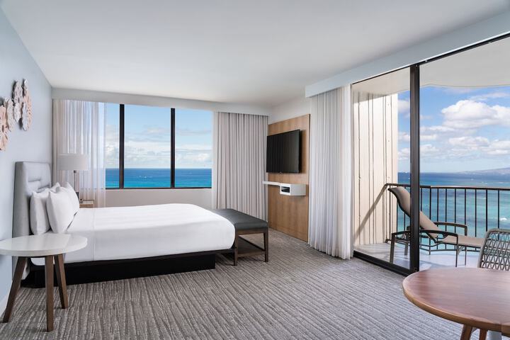 Room 73 of 242