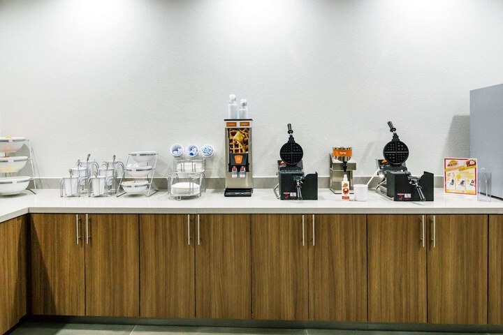 Breakfast/Coffee Service 53 of 58
