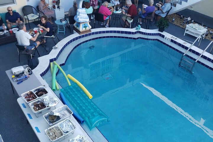 Hotel 4 of 72