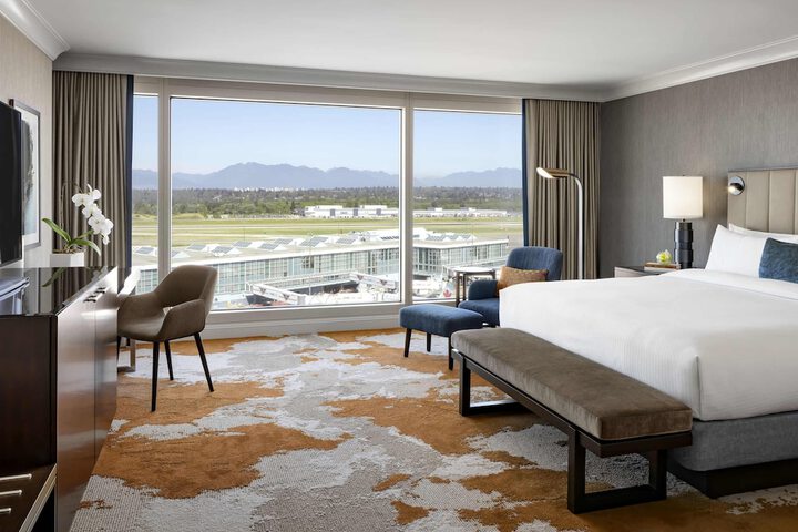 Fairmont Vancouver Airport In-Terminal Hotel