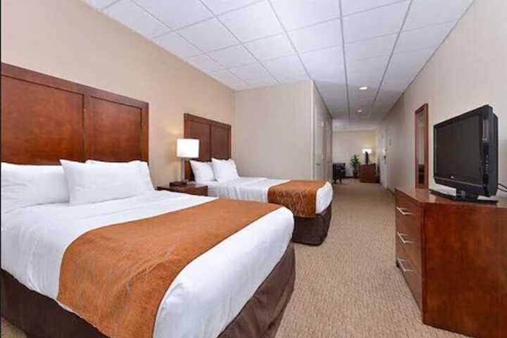 Room 44 of 59