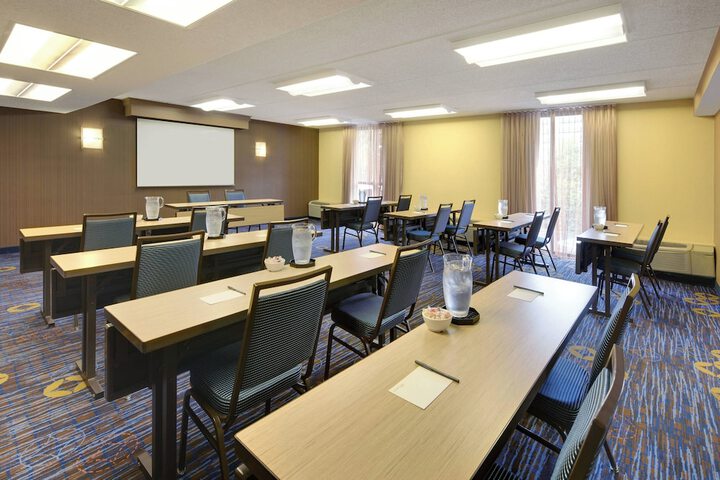 Courtyard by Marriott Atlanta Marietta / I-75 North