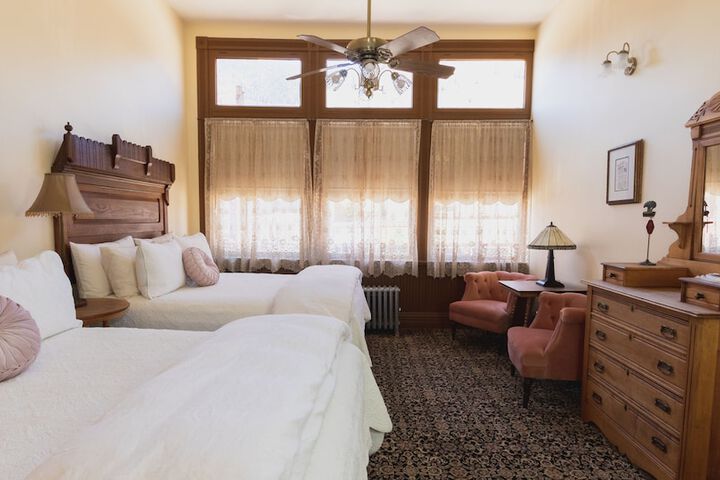 Room 14 of 23