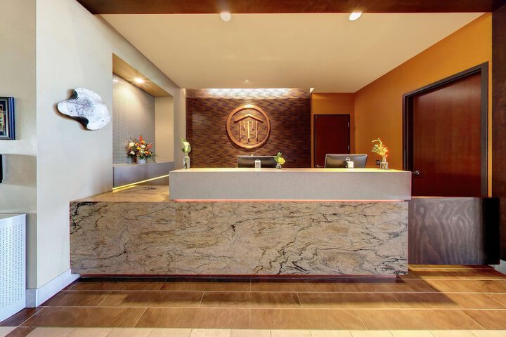 Best Western Premier Boulder Falls Inn