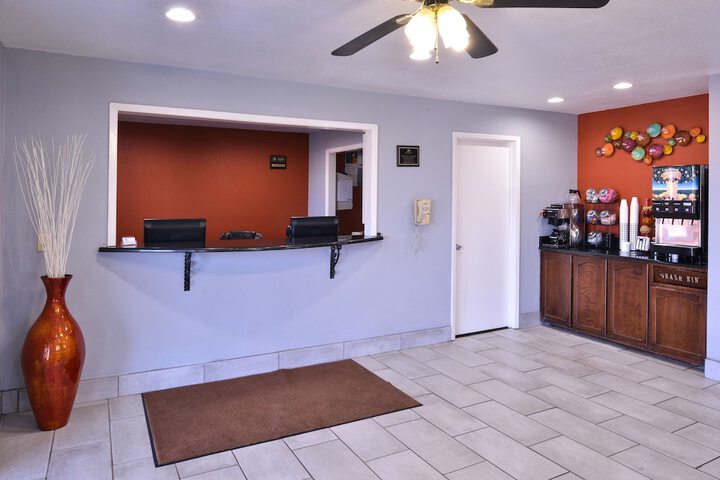Americas Best Value Inn Batesville