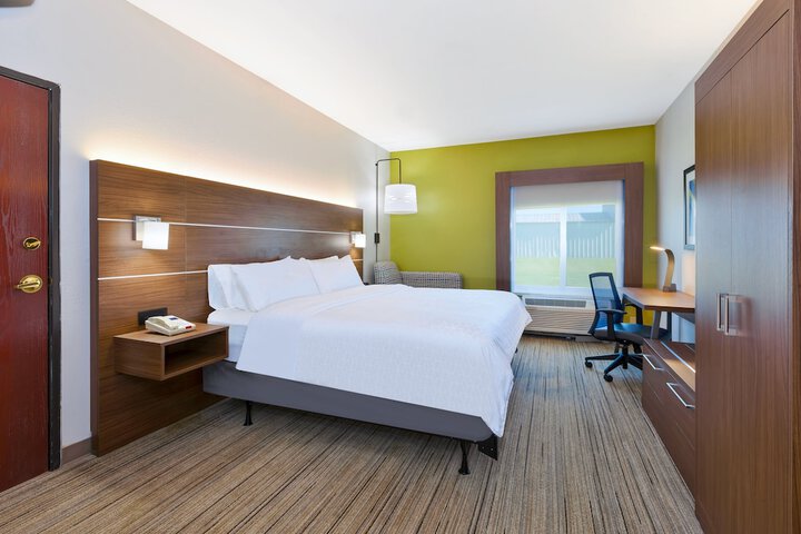 Room 21 of 39