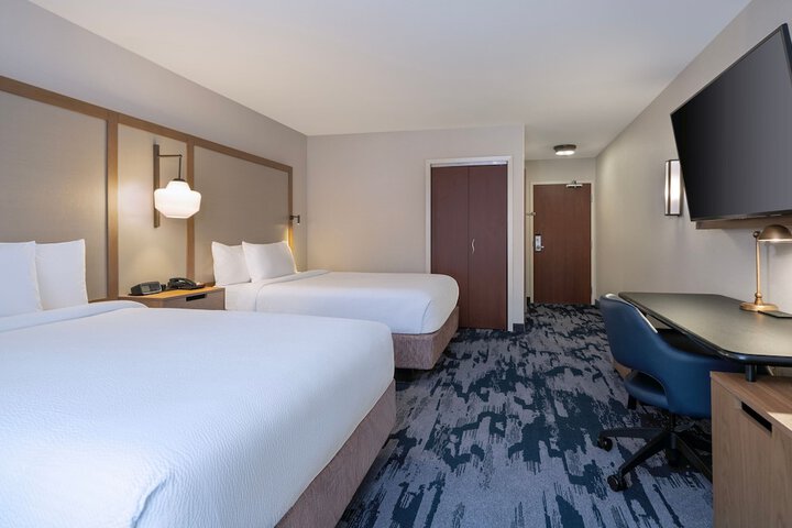 Room 17 of 39