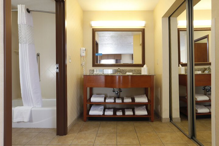 Room 21 of 71