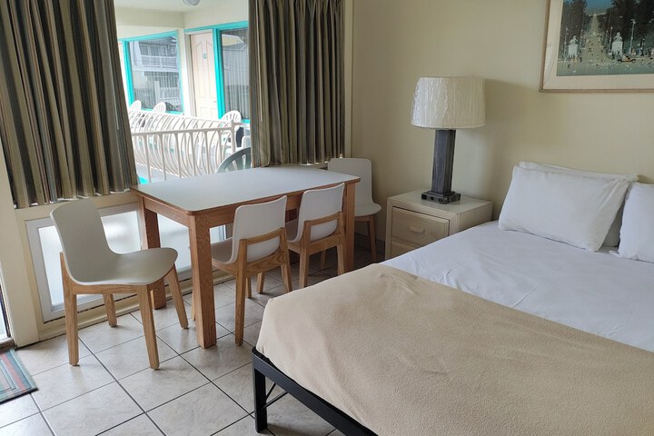 Condor Motel