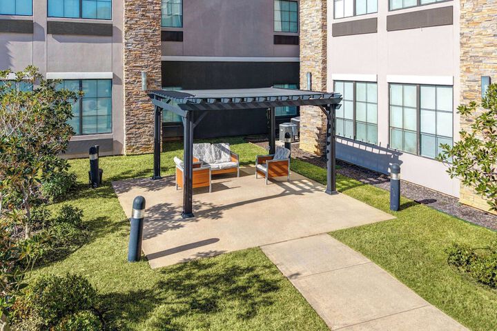 La Quinta Inn & Suites by Wyndham Tyler - University Area