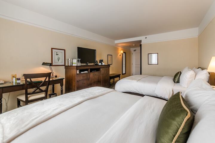Le St-Martin Hotel & Suites Laval