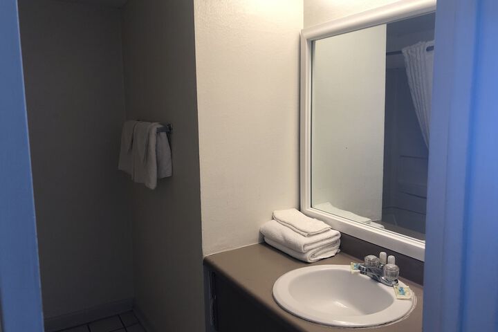 Room 43 of 54
