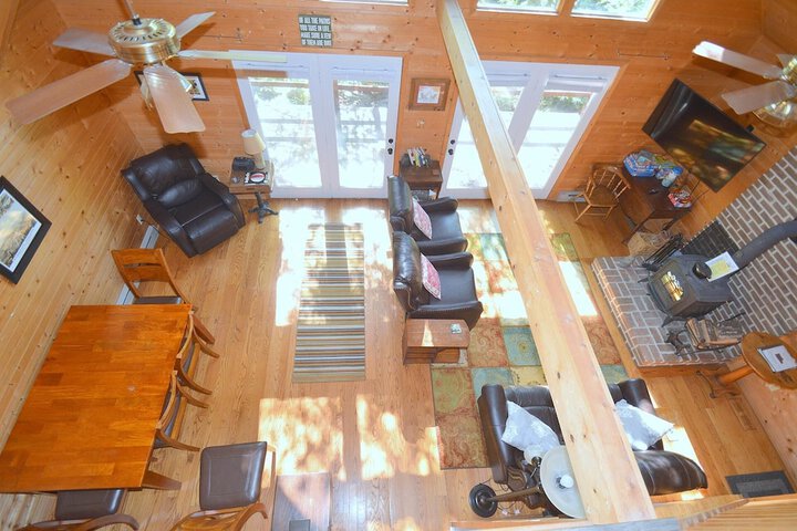 Rosies Creekside Retreat - 3 BR Escape!