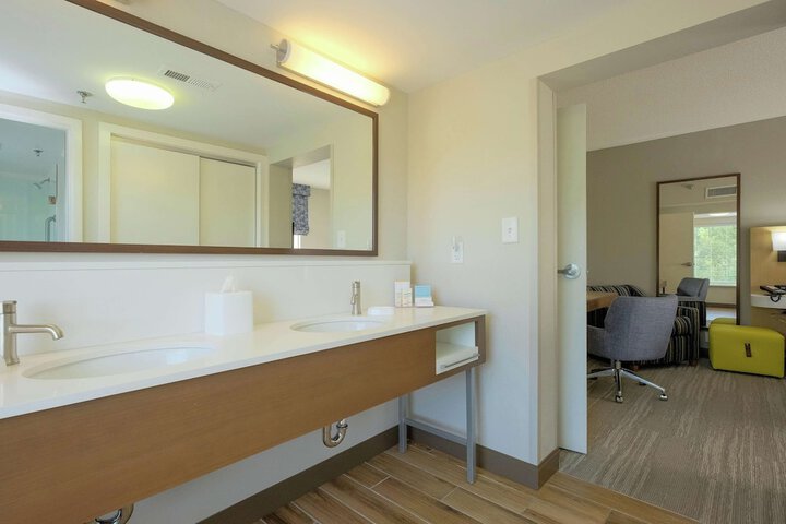 Room 62 of 78