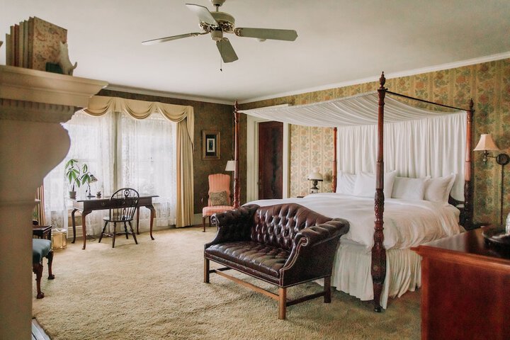 Room 38 of 87