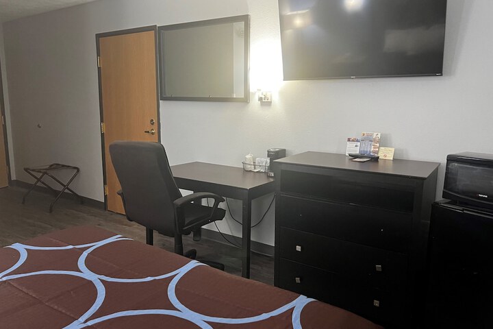 Room 26 of 29