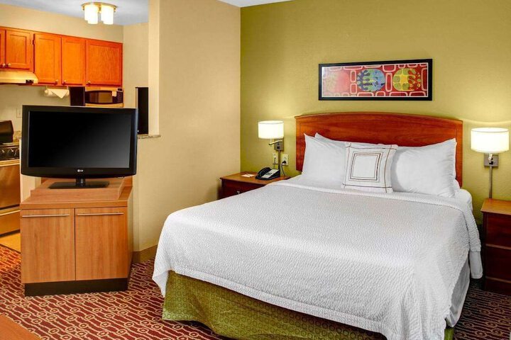 Room 21 of 25